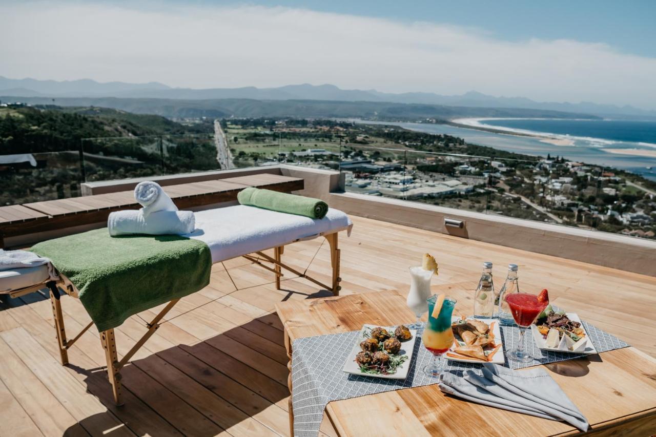 Honeymoon Suite Lagoon Ocean View 1