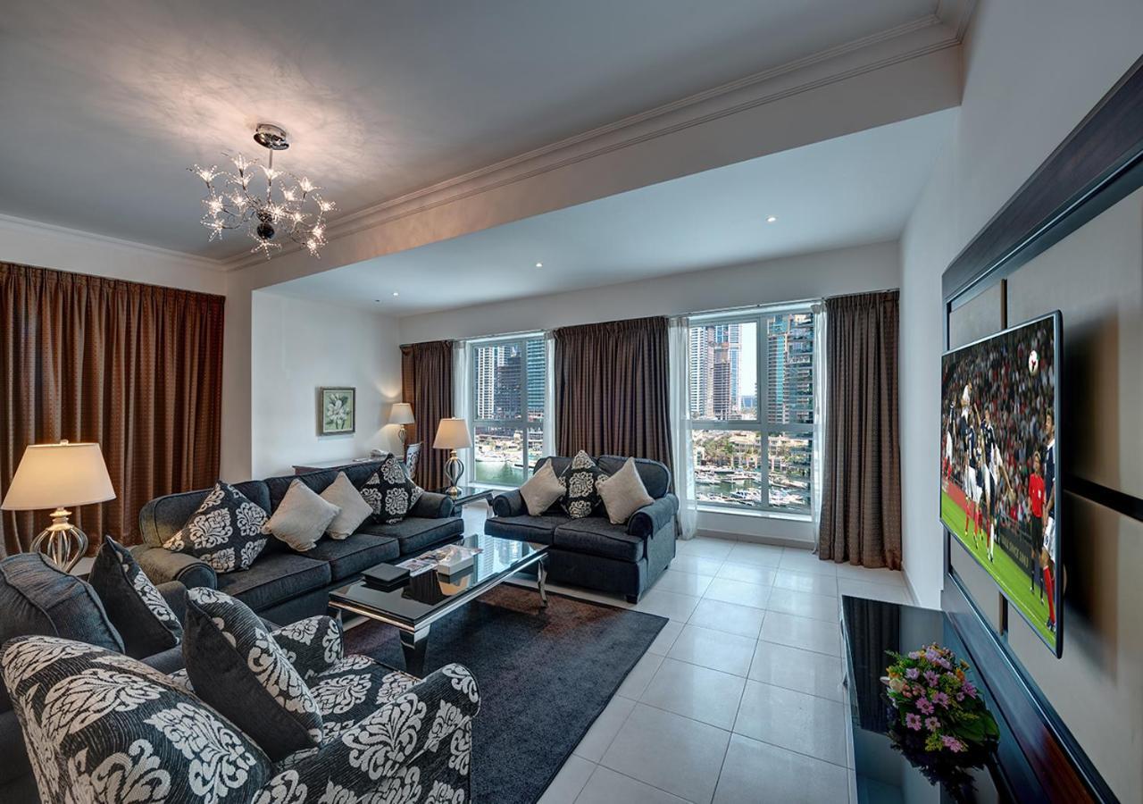 Three-Bedroom Apartment Marina View