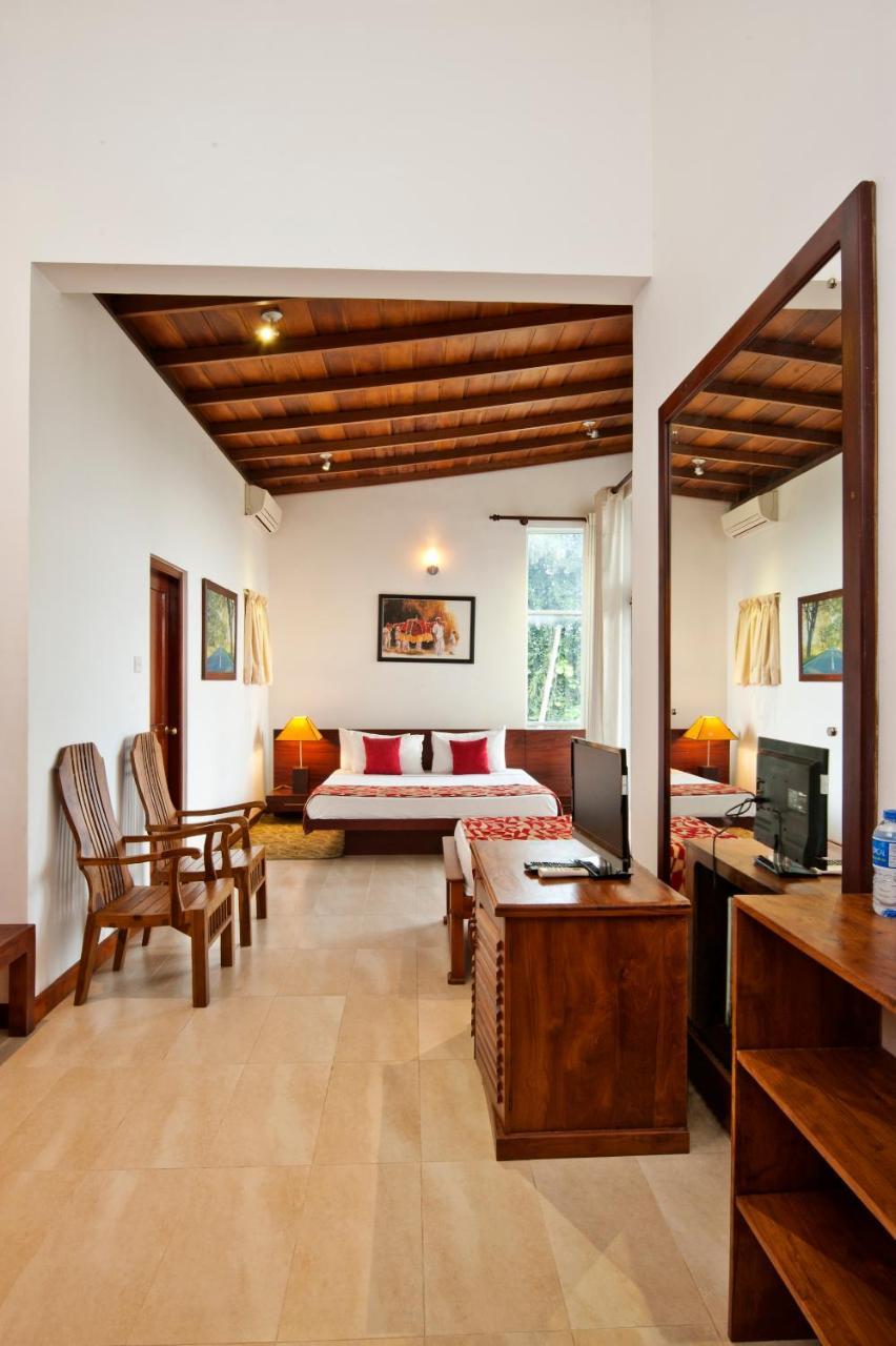 Deluxe Triple Room Lake View