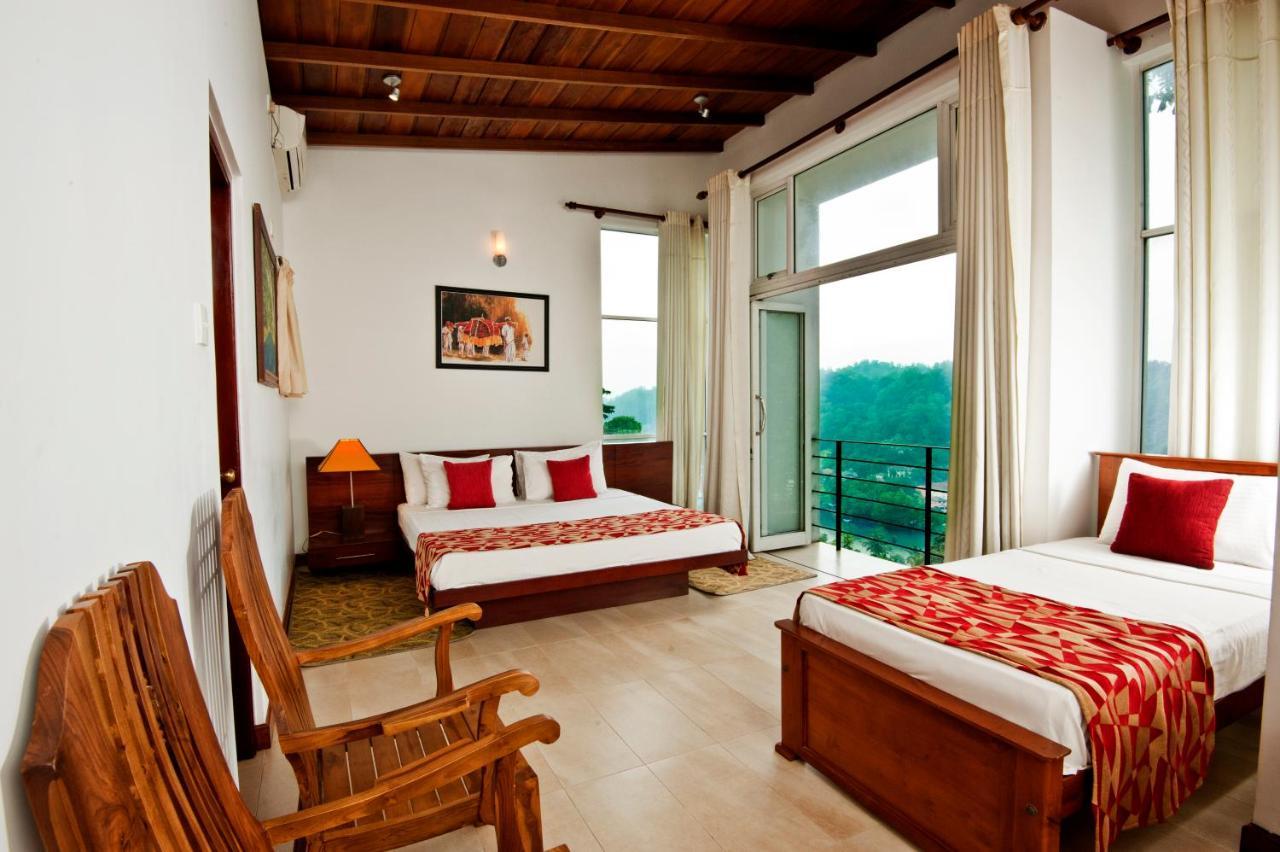 Deluxe Triple Room Lake View