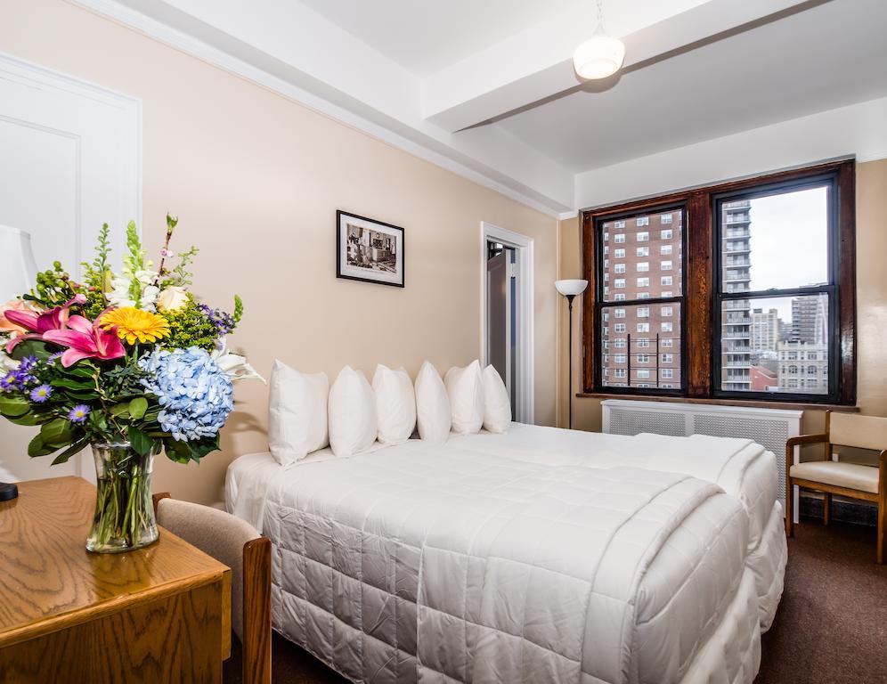 Quarto Duplo com Casa de Banho Privativa