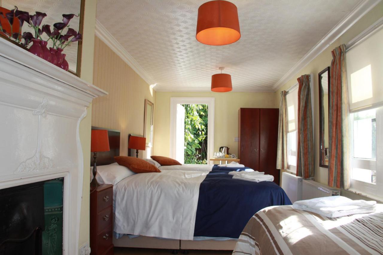 Quarto Familiar com Terraço