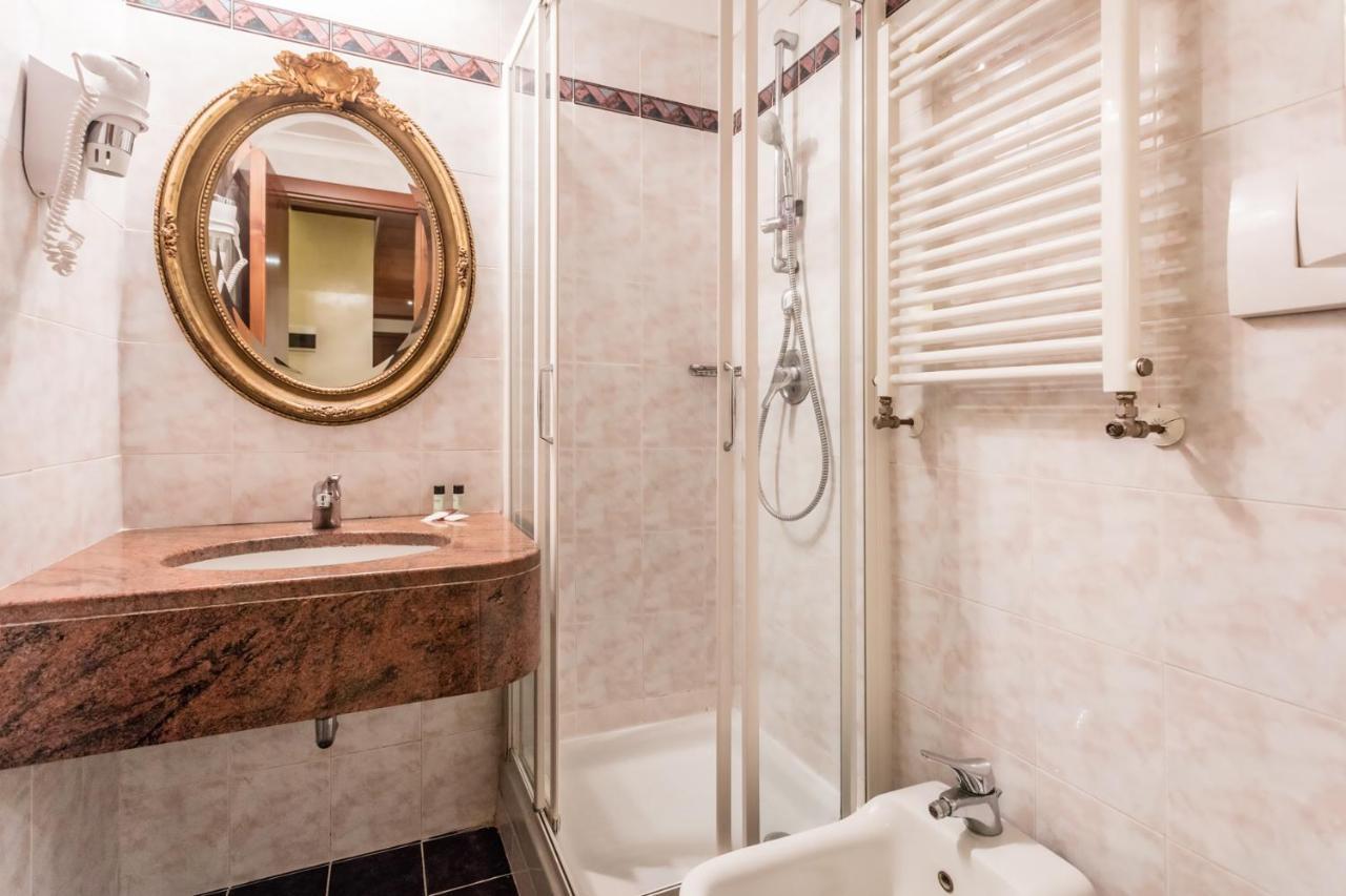 Economy Double or Twin Room