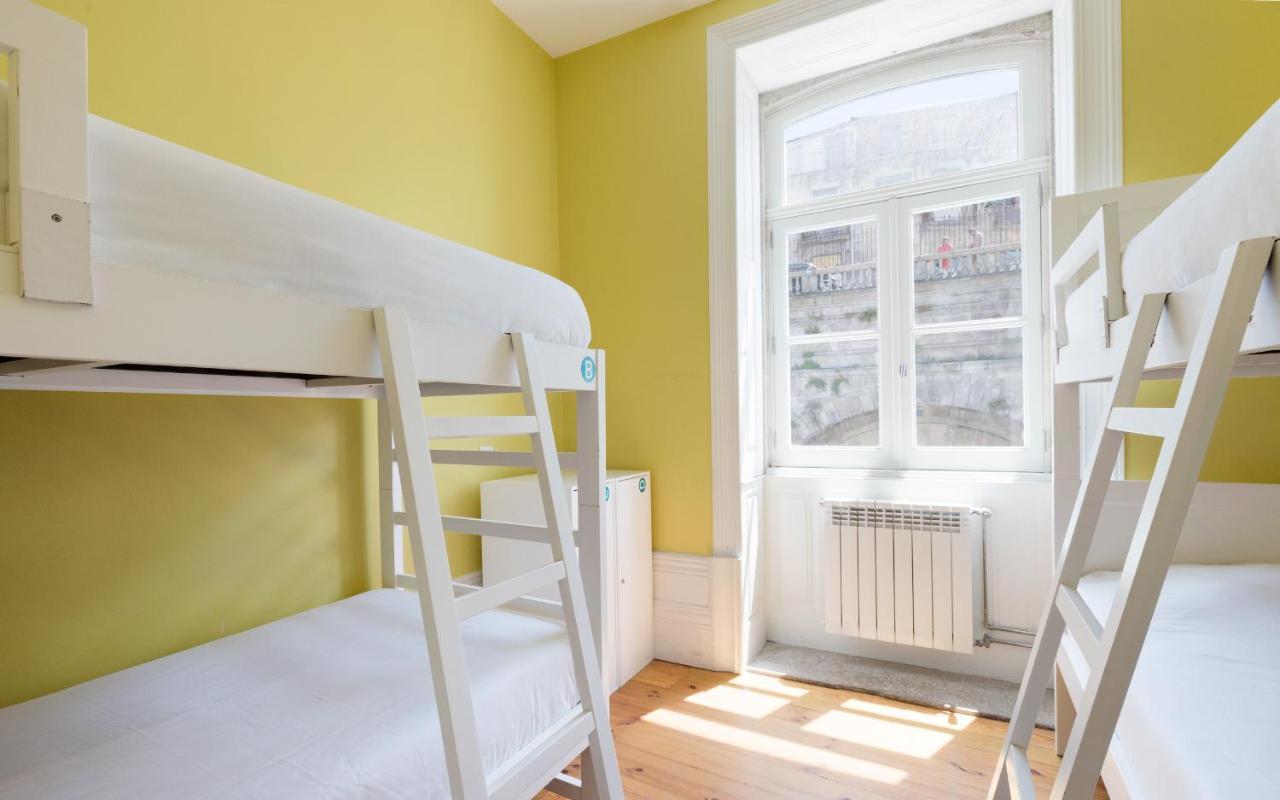 Bed 4-Bed Mixed Dormitory Room