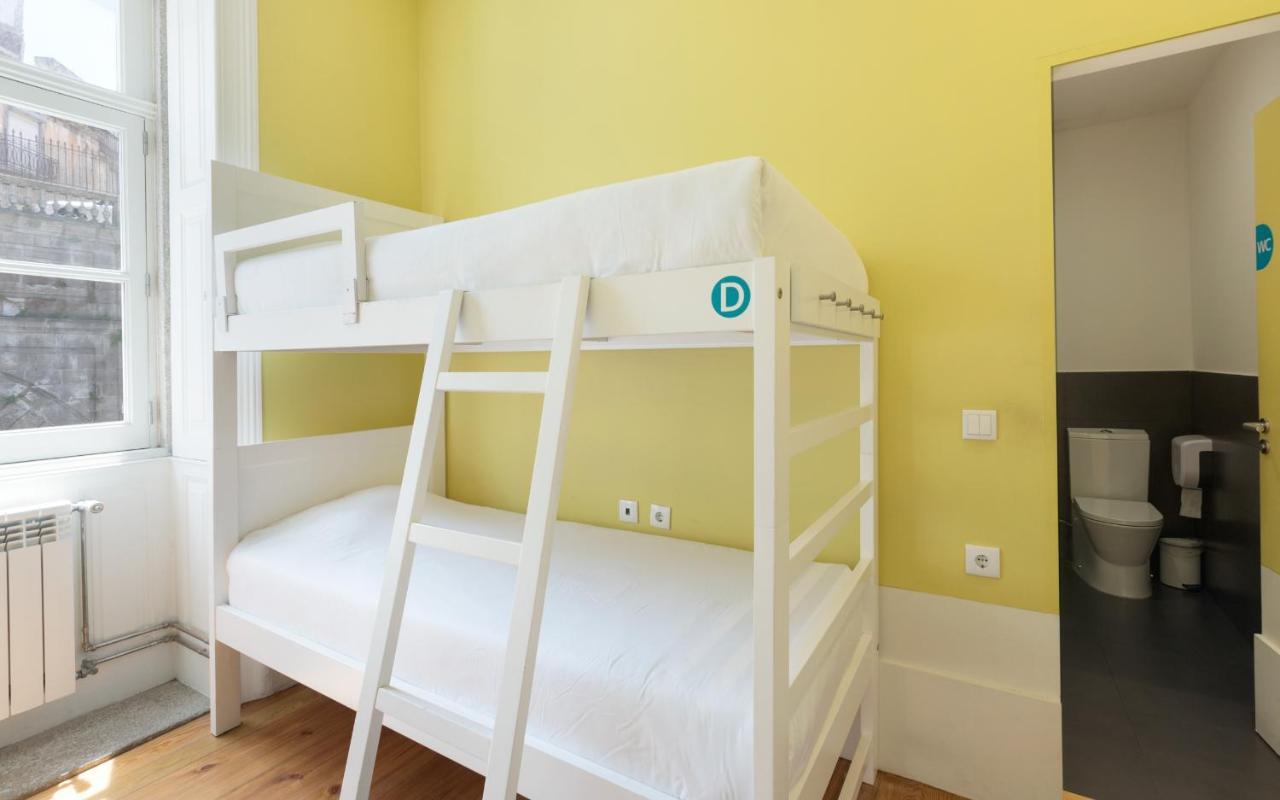 Bed 4-Bed Mixed Dormitory Room