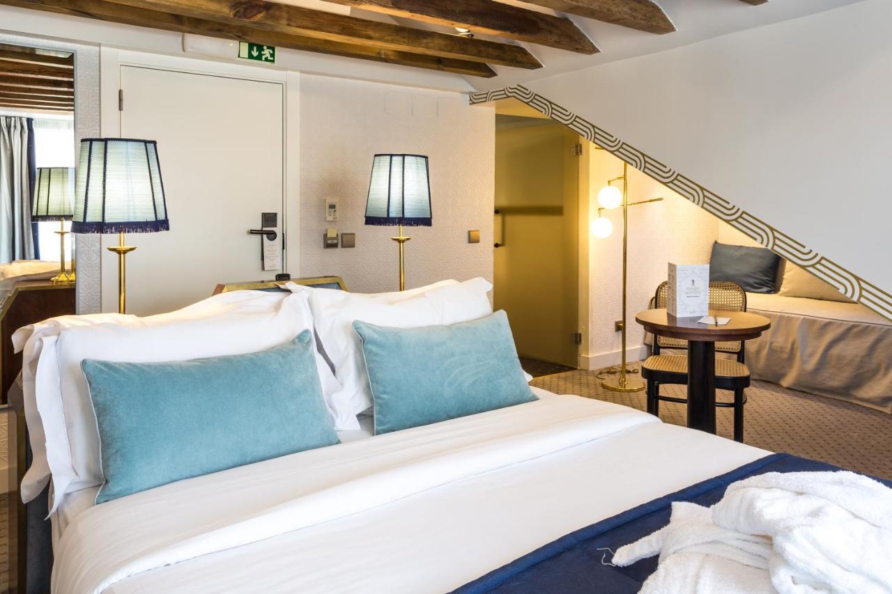 Deluxe Room Balcony