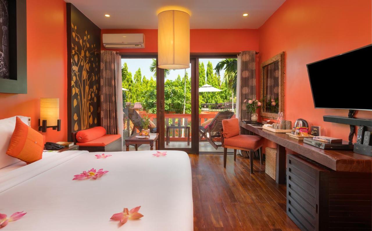 Suite Pool View USD15 Credit Spa