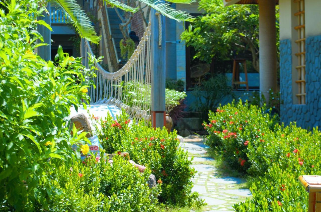 Deluxe Bungalow Garden View
