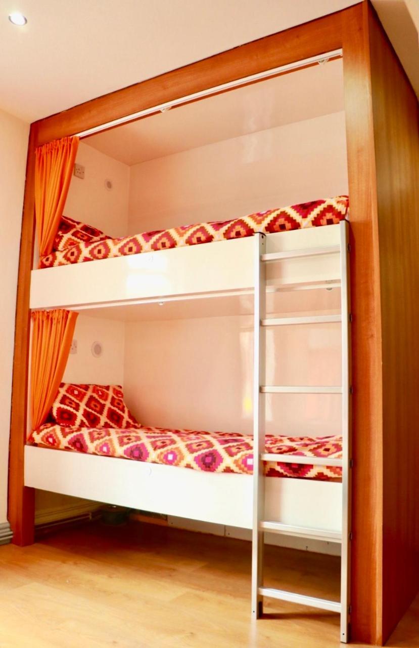 Bed in 6-Bed Mixed Dormitory Room,739218667:JPEG