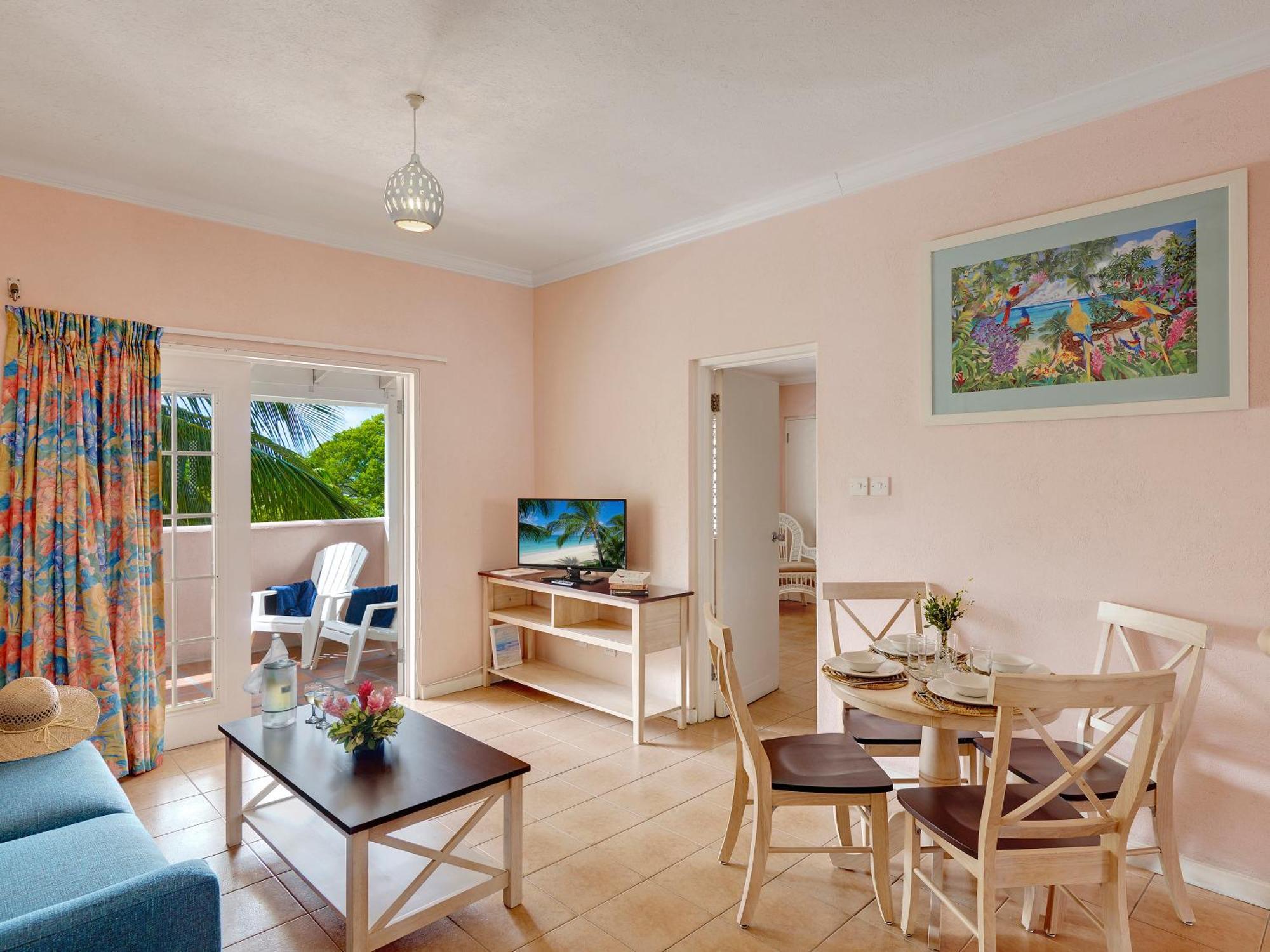 Apartment mit Poolblick