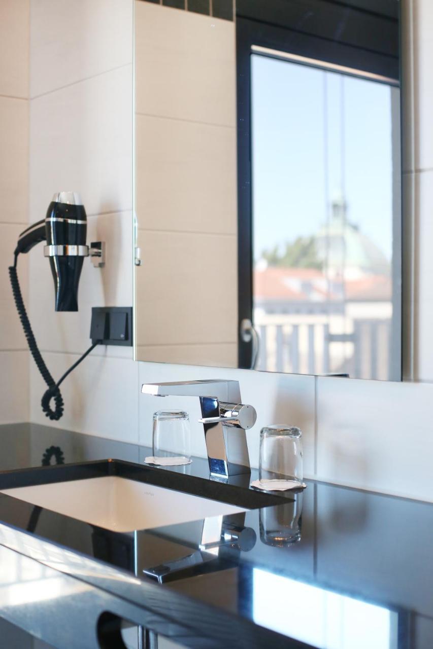 Doppelzimmer mit Balkon