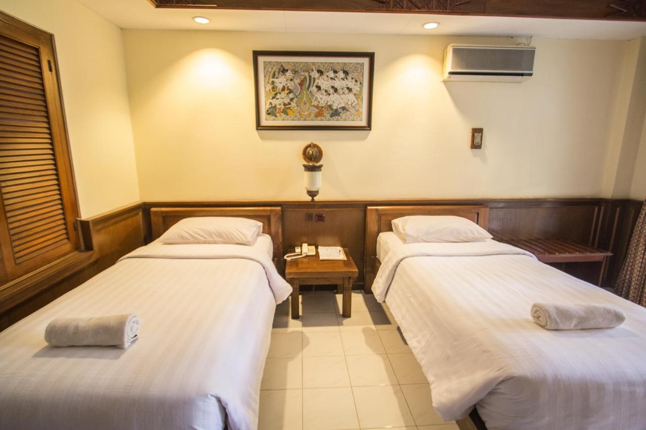 Quarto Superior com Cama de Casal ou 2 de Solteiro e Vista do Jardim