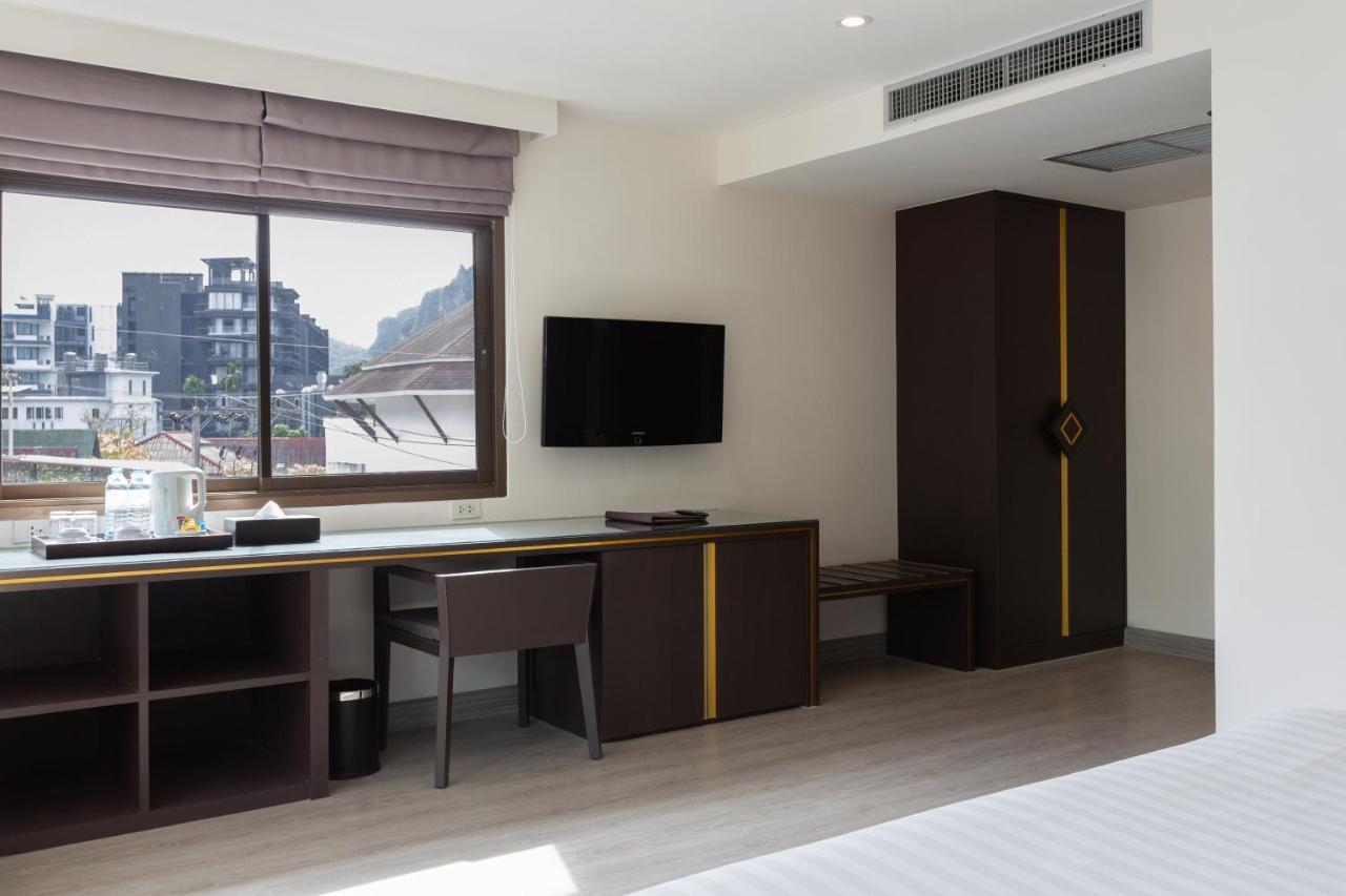 Deluxe Double or Twin Room