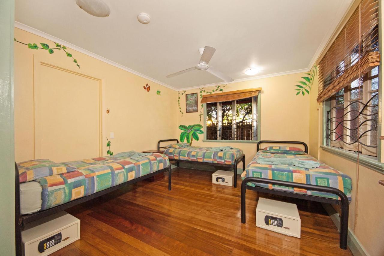 Bed 3-Bed Standard Mixed Dormitory Room