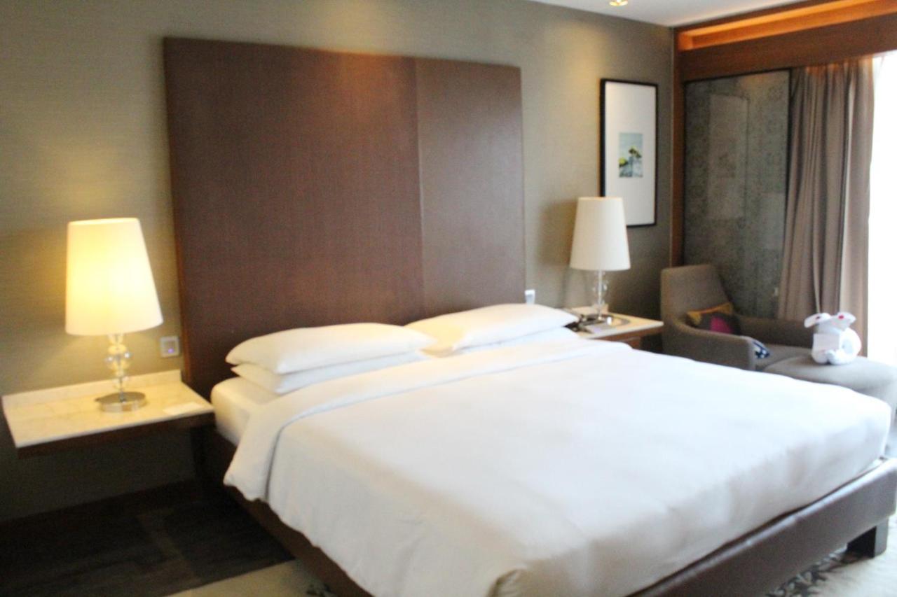 Club King Room on Food & Beverage Spa Laundry