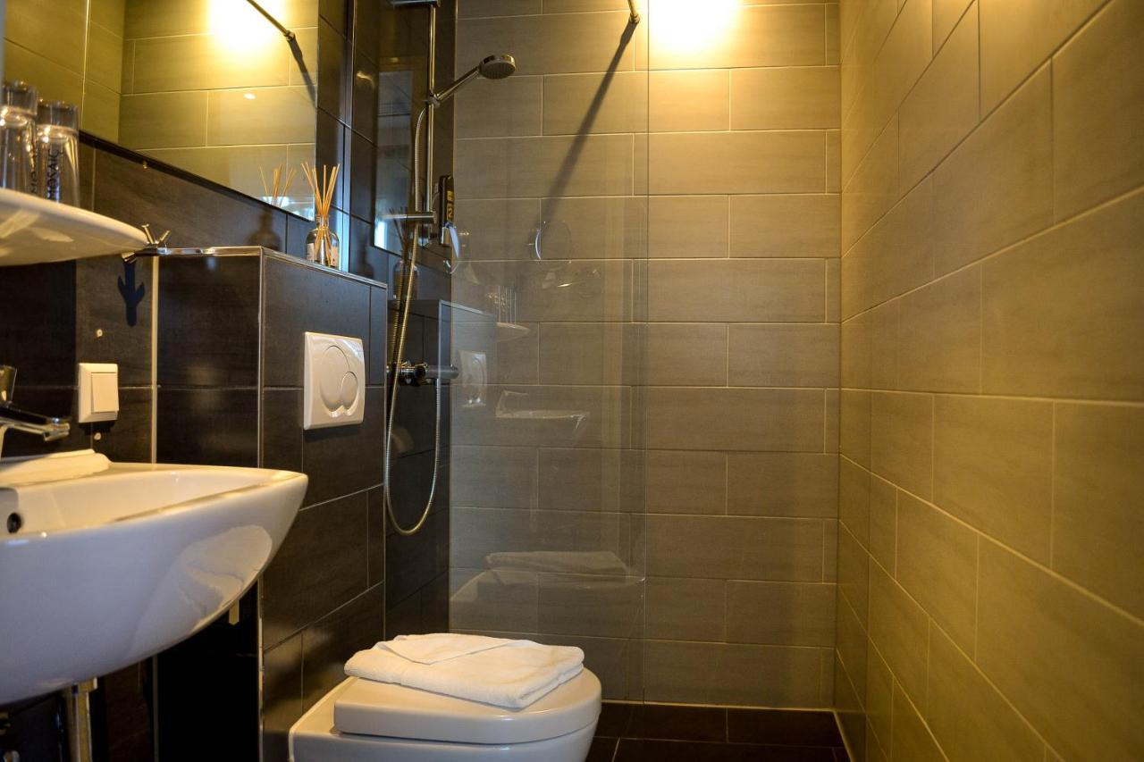 Extra Small Twin Room,1023057529:JPEG