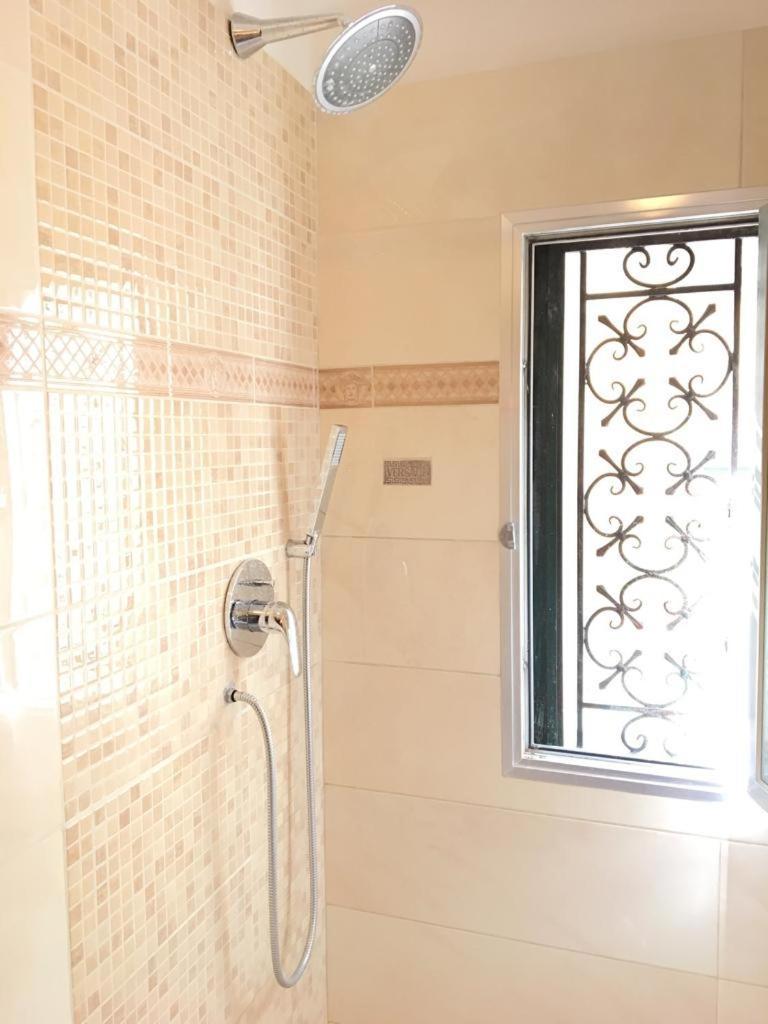 Habitación Cuádruple con baño compartido