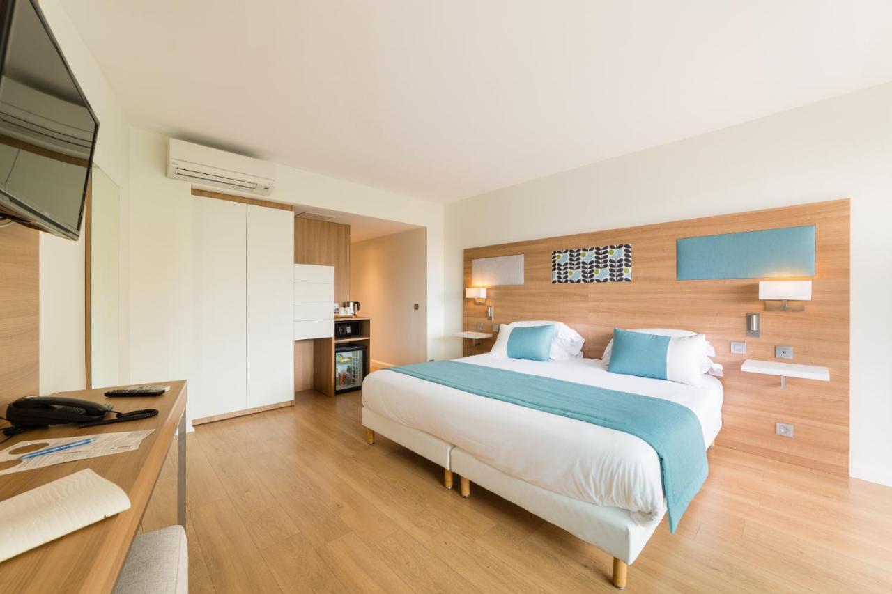 Superior Room,1432427566:JPEG