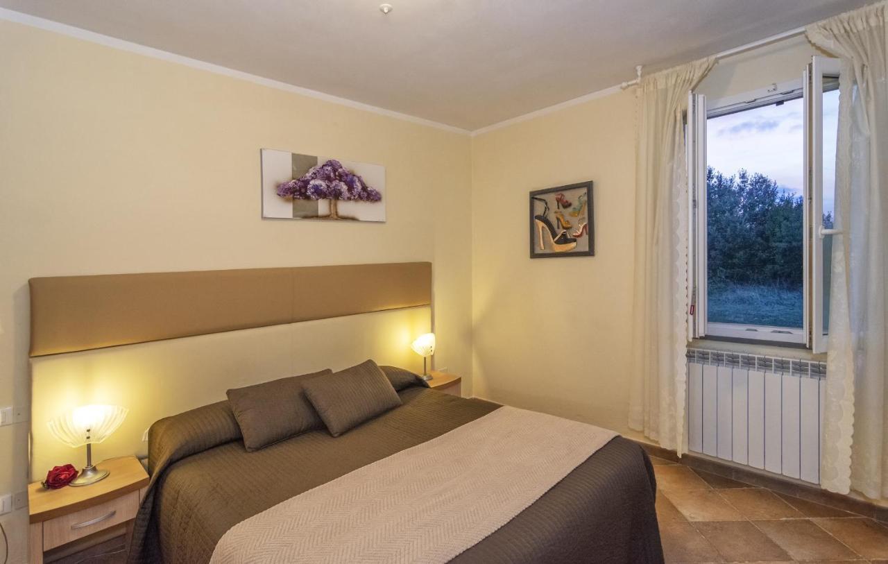 Superior One-Bedroom Apartment