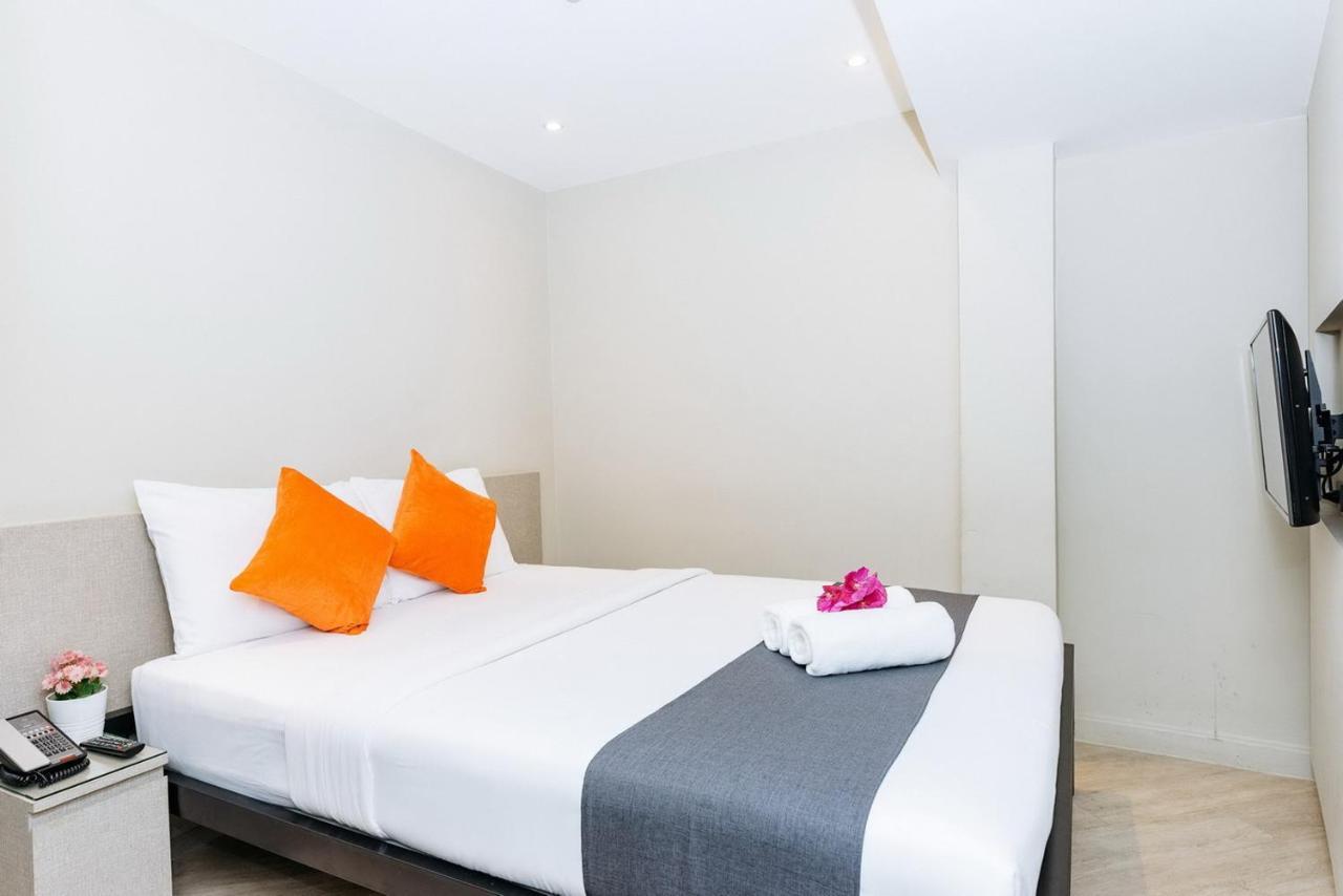 Habitación Estándar con cama grande sin ventana
