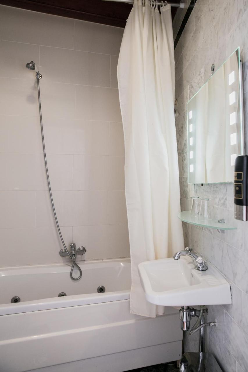 Double or Twin Comfort Room