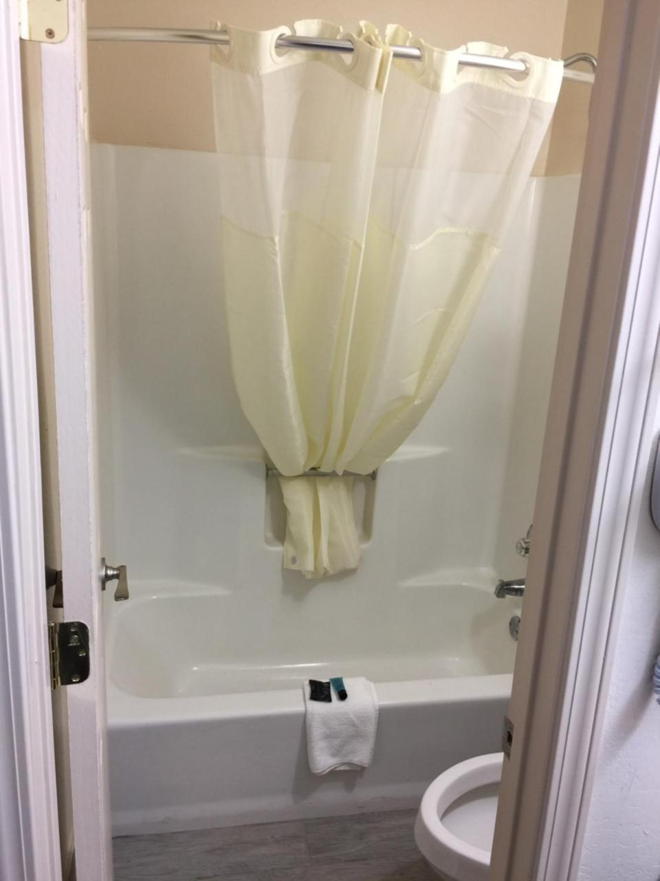 Chambre Lit King-Size - Non-Fumeurs