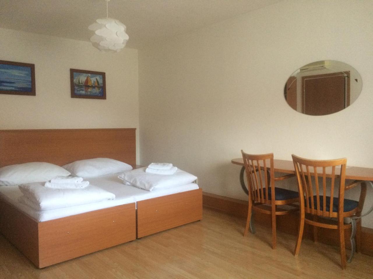 Double Room,1252944745:JPEG