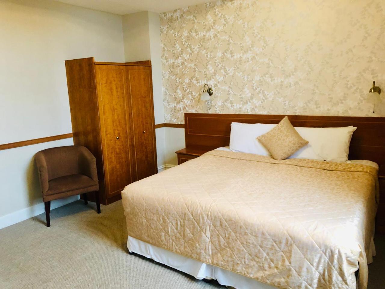 Double or Twin Room Sea View