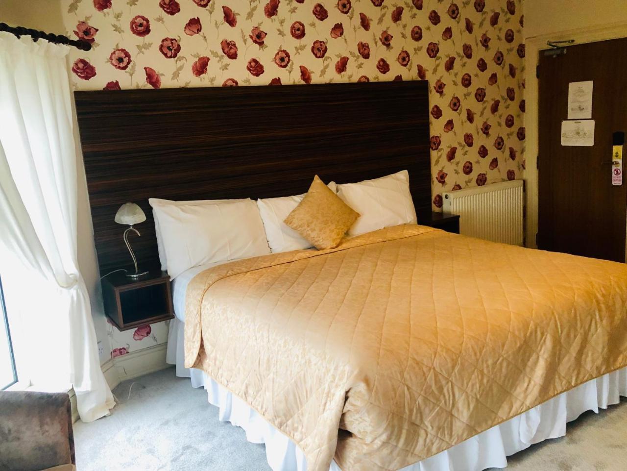 Double or Twin Room Sea View