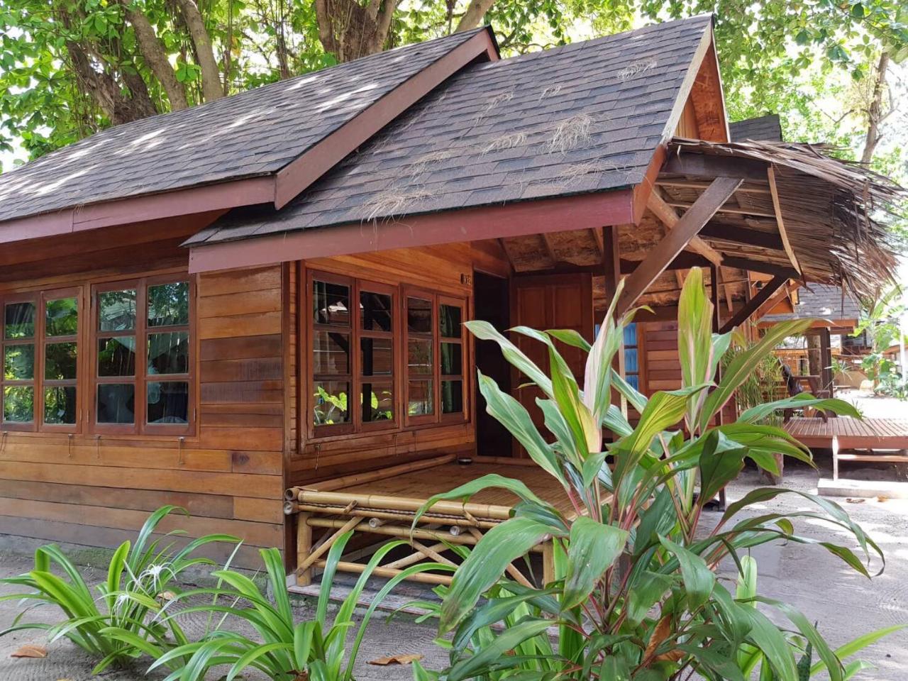 Bungalow Deluxe SeaBreeze