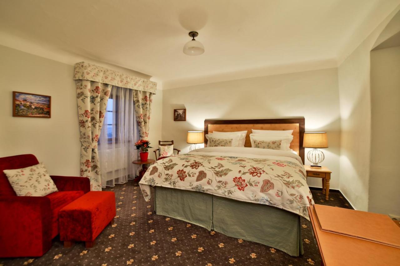 Grand Deluxe Double Room