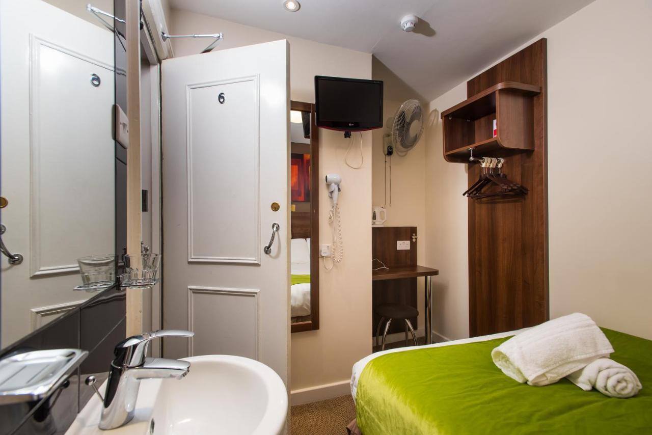 Chambre Double avec Salle de Bains Commune