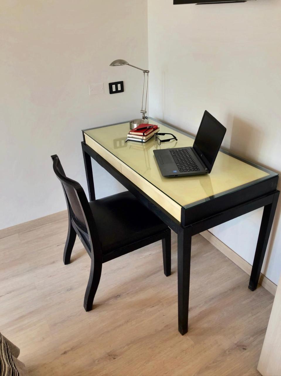 Quarto com 2 Camas de Solteiro