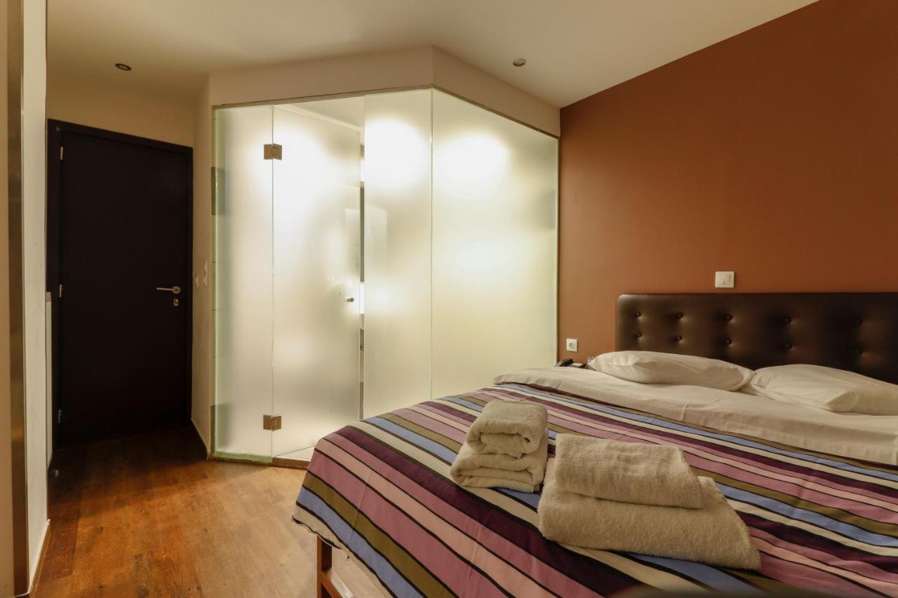 Camera Singola con Bagno Privato