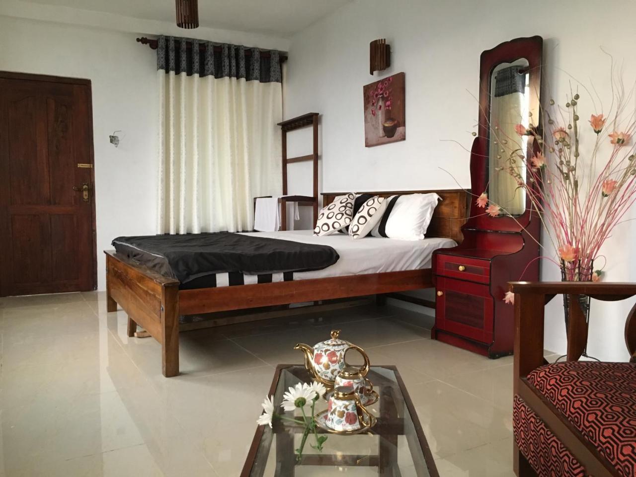 Double Room Mountain View