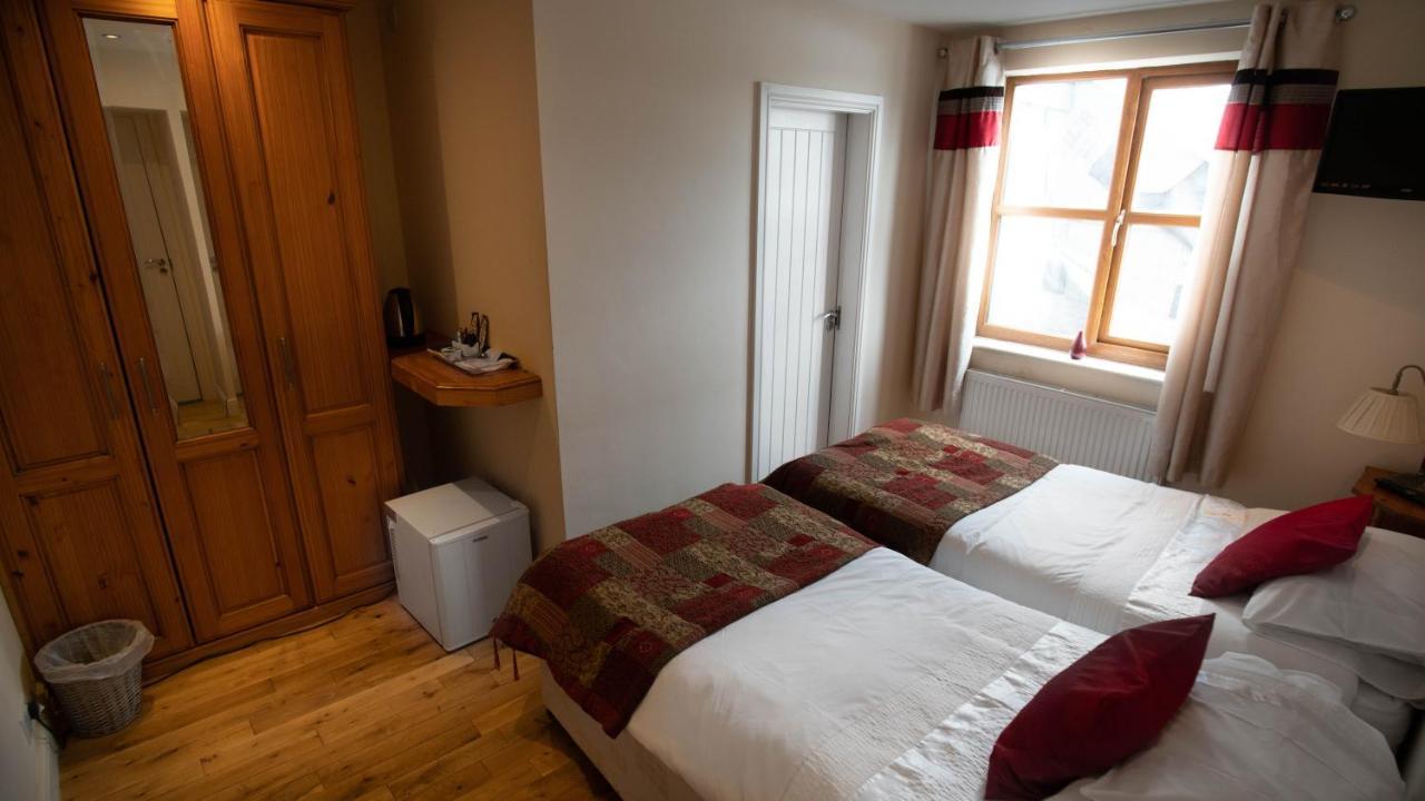Small Twin Room