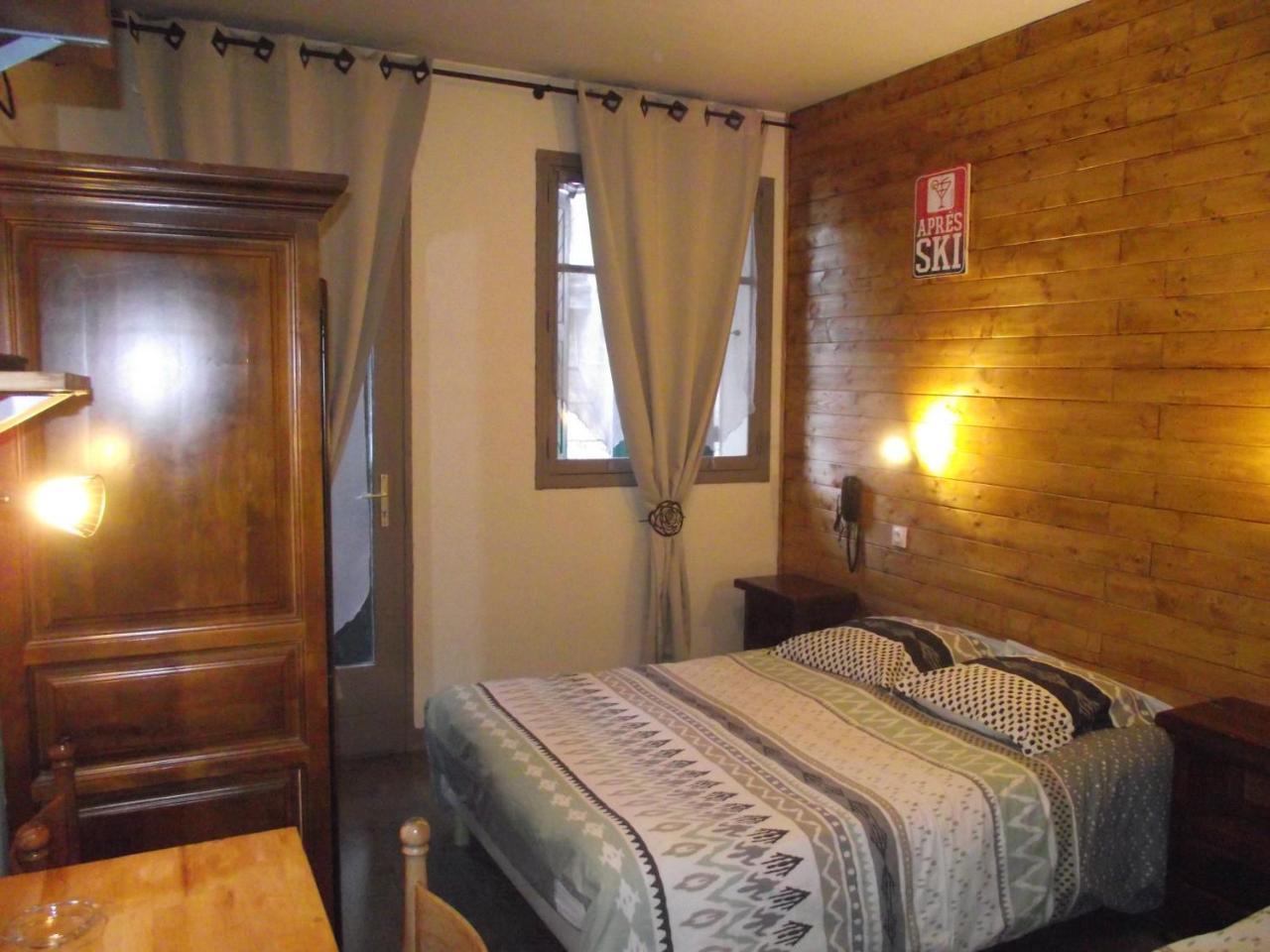 Double Room Mountain View South