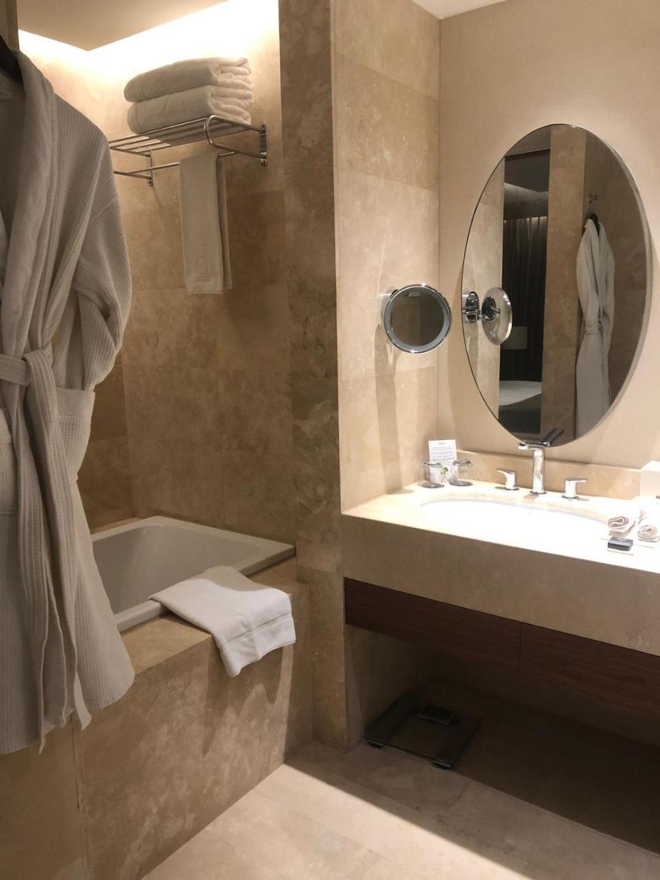 Junior Suite,757722112:JPEG