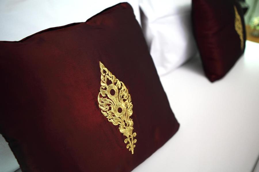 Scarlet Double Room