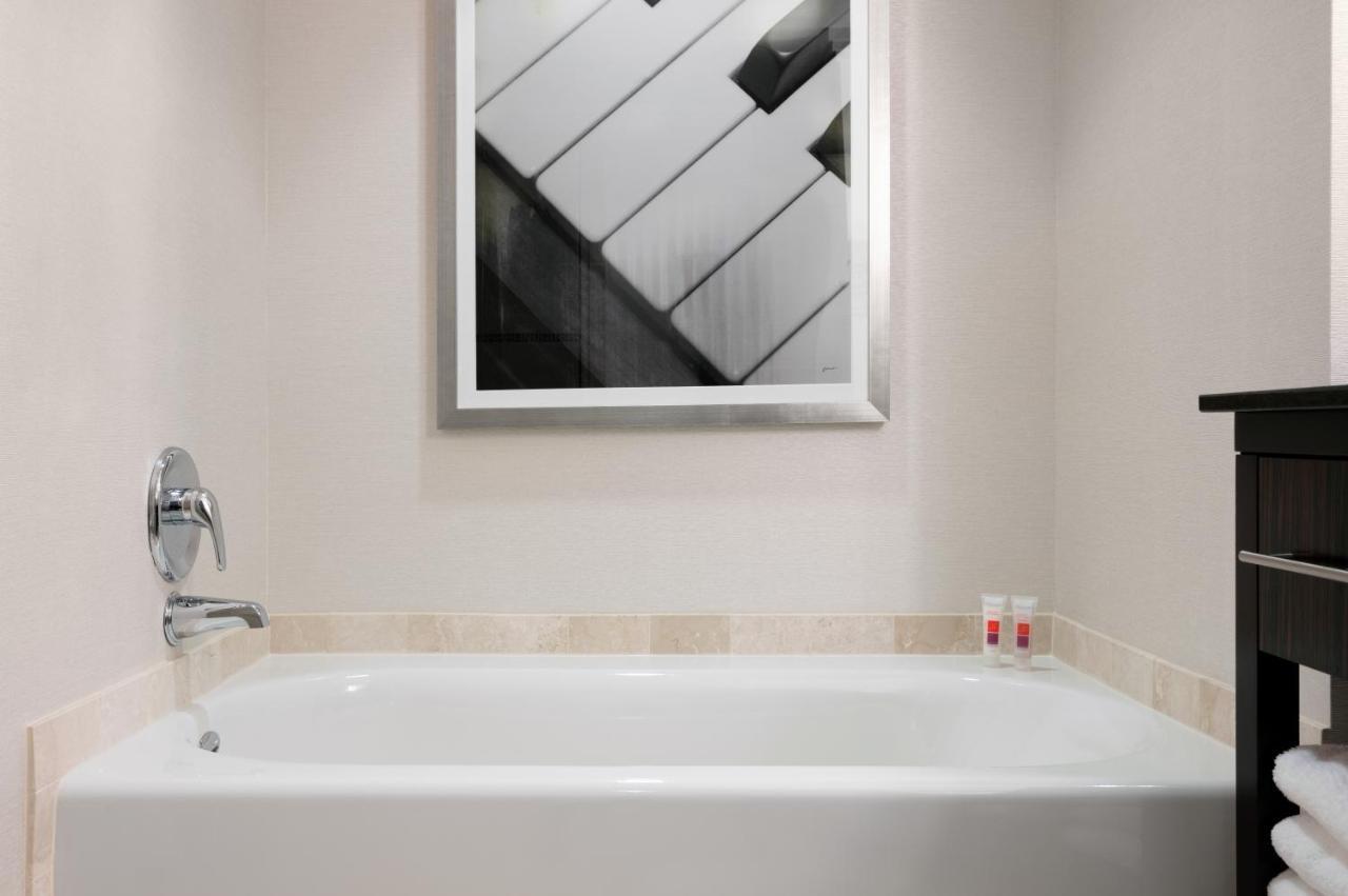 Grand Luxury Suite,1362278267:JPEG