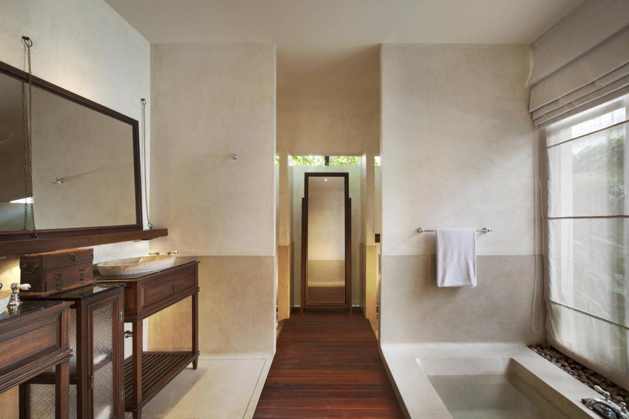 Suite met Kingsize Bed en Toegang tot het Zwembad
