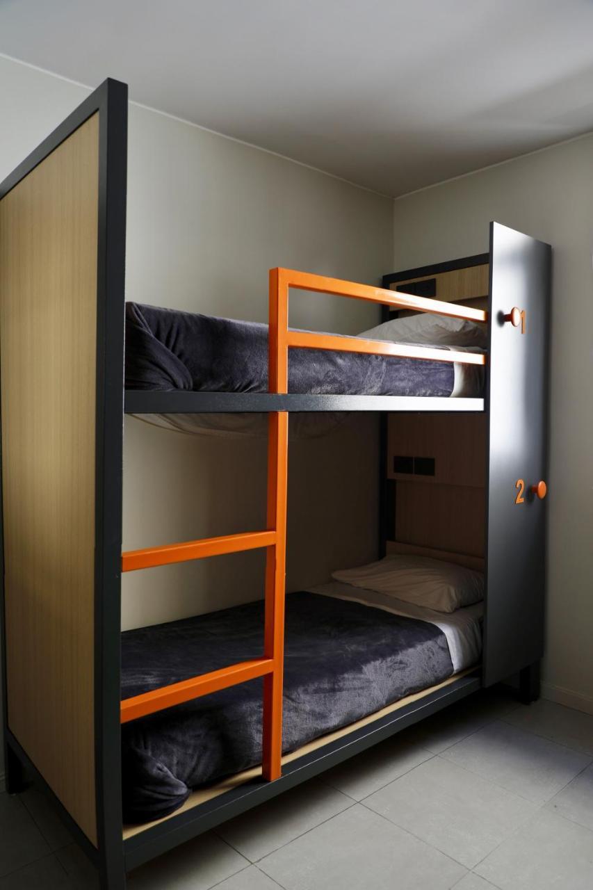 Single Bed Mixed Dormitory Room