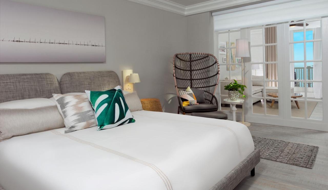 Standard Zimmer mit Kingsize-Bett Stadtblick