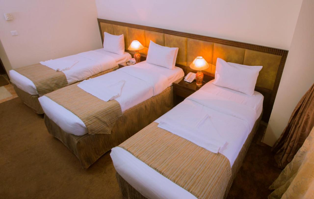 Dreibettzimmer