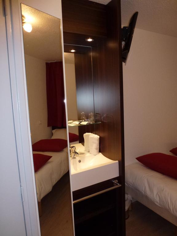Tweepersoonskamer met 2 Aparte Bedden