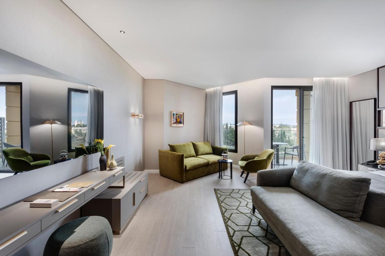 Quarto Premium Grande com Vista Cidade Velha