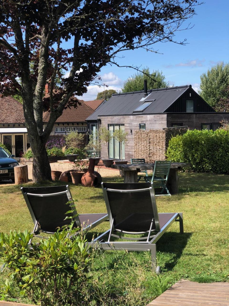 Superior King Suite Garden View