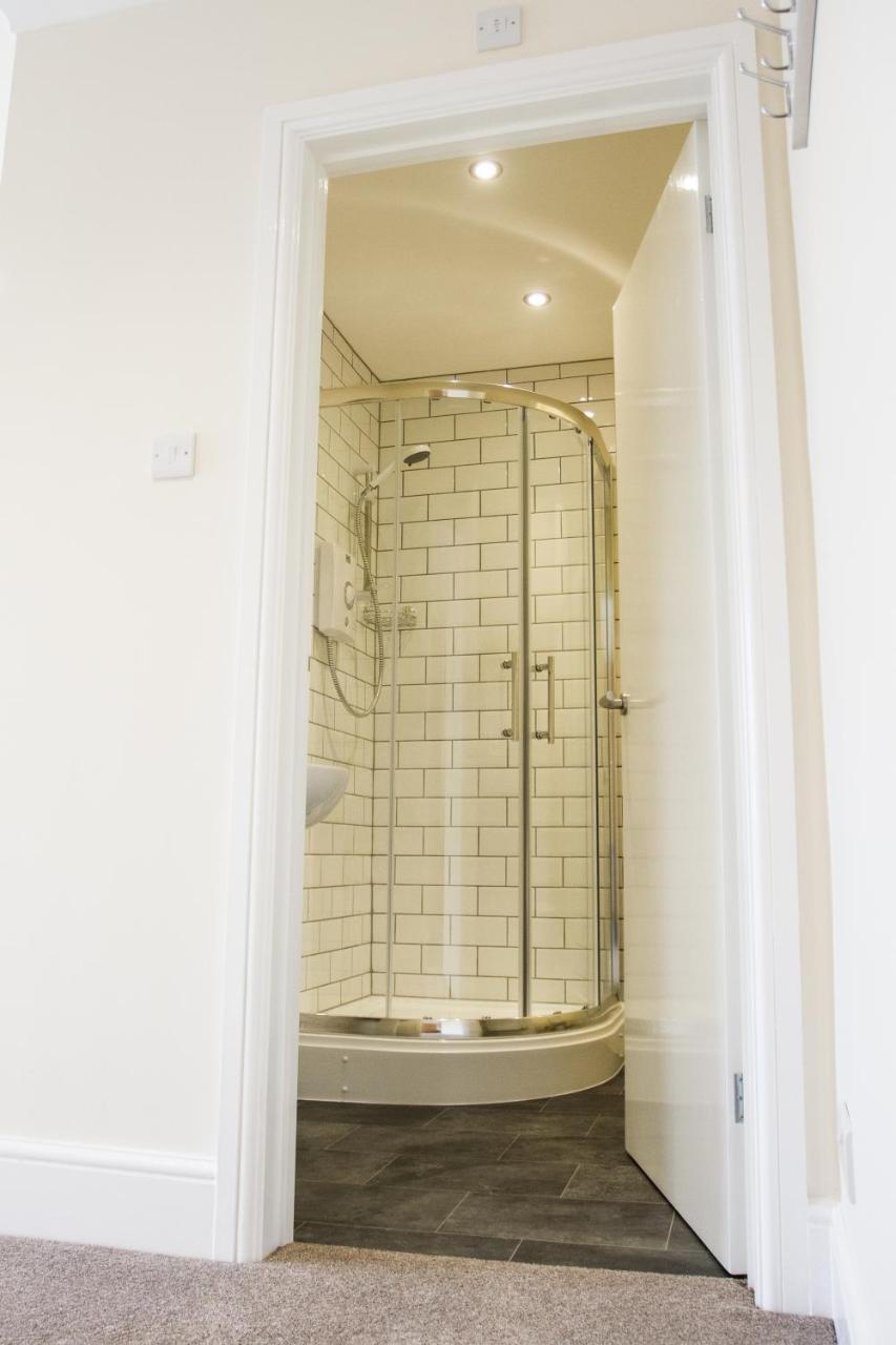 Double Room Private Bathroom