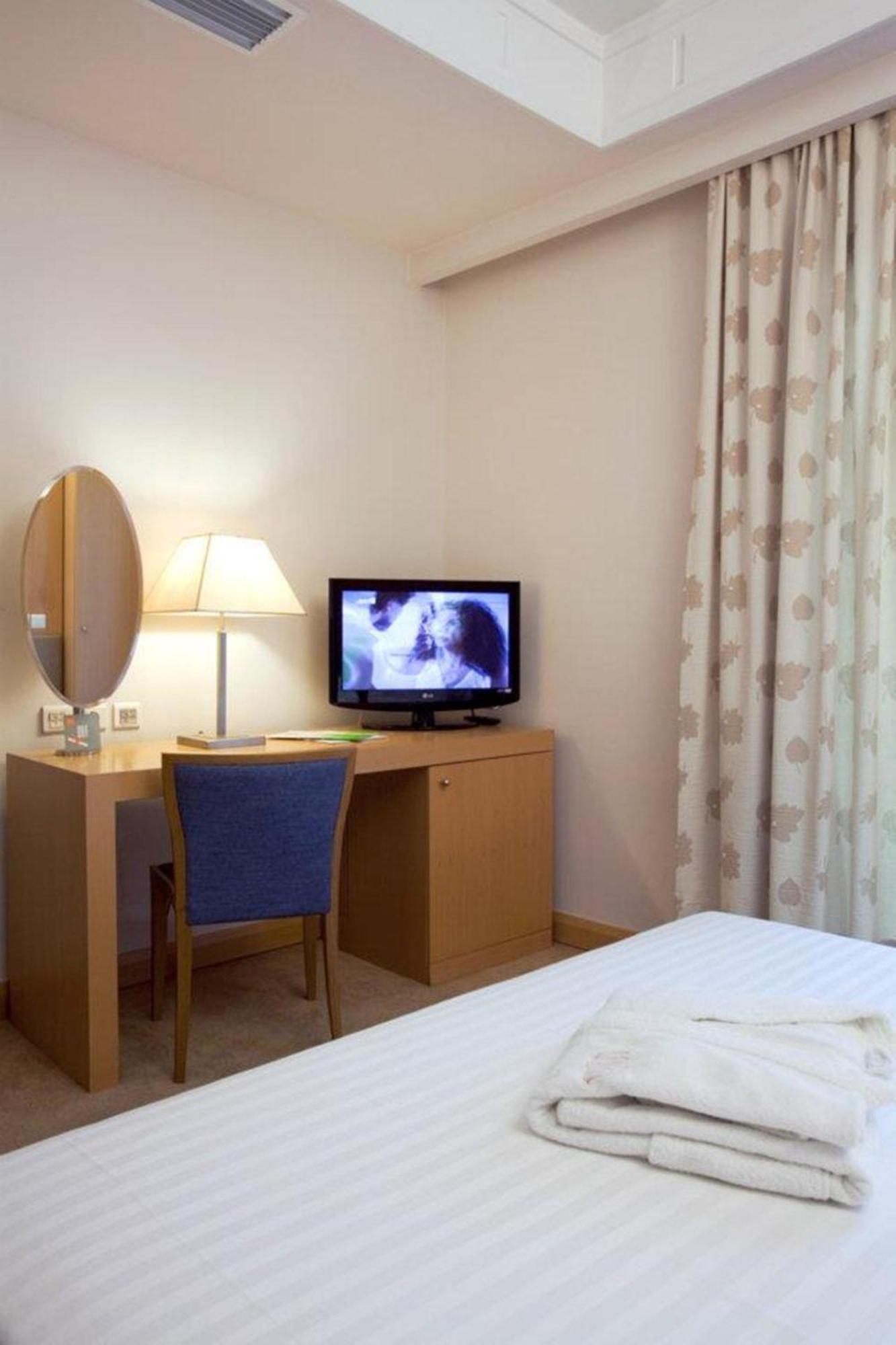 Superior Double or Twin Room,61069231:JPEG
