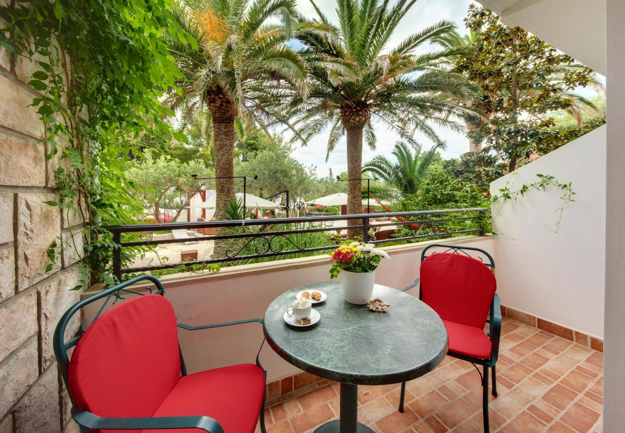 Superior Double or Twin Room Balcony Garden View